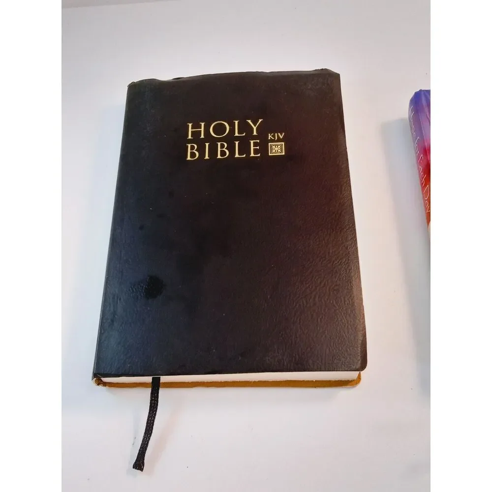 The Holy Bible King James Version Black Old and New Testament KJV & H.F.E.D Book